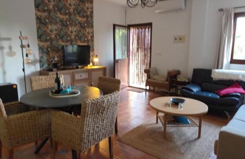 Algarinejo Apartment | Hacienda la buena vida B&B en appartementen casita almendas