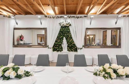 Capel Sound House | Hacienda Retreat- 27 guests
