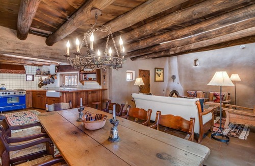 Historic Eastside House | Hacienda Rose - Historic East Side Adobe