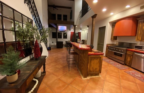 Riverside House | Hacienda Valentine-Spanish Colonial Masterpiece in Tempe