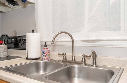 Cincinnati Condo | Hackberry Retreat 1 | Close to Downtown