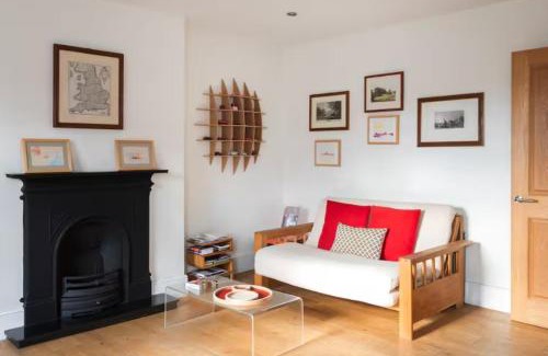 Leabridge Apartment | Hackney - Cozy East London 2-bedroom flat