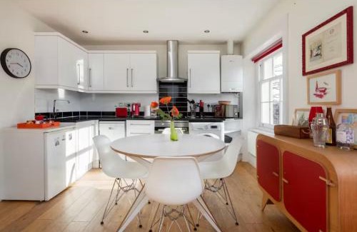 Leabridge Apartment | Hackney - Cozy East London 2-bedroom flat