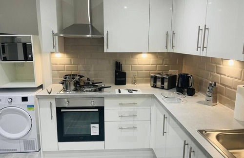 Upper Clapton Apartment | Hackney Studios by Sleepy - Studio Flat 12