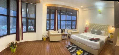 Manali Hotel | Hadimba Rock Hotel Manali