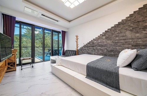 Hwagae House | Hadong Yegrina Pool Villa