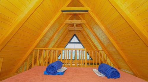 Vedzebi House | Haeri tweens