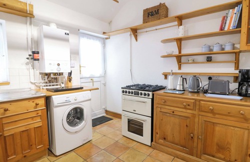 Aberystwyth Cottage | HAFAN FACH, pet friendly, character holiday cottage in Aberystwyth