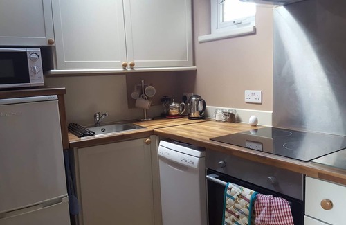 Ferryside Cottage | Hafan fferi, Ferryside, 1 bedroom cottage near the beach