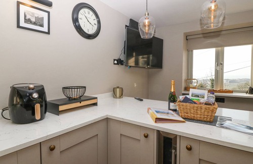 Harlech Cottage | HAFOD Y BRYN, pet friendly, country holiday cottage in Harlech