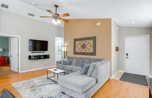 Haines City House | Haines City Home with Lanai 15 Mi to Legoland!