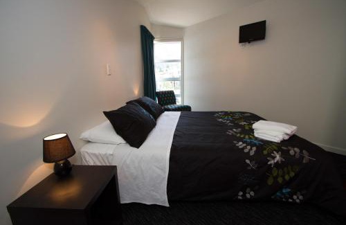 Queenstown City Centre Hostel | Haka House Queenstown