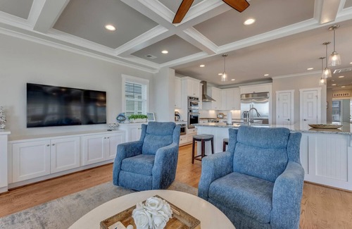 Wilmington Beach House | Hakuna Matata - Oceanfront, Private Pool, Elevator