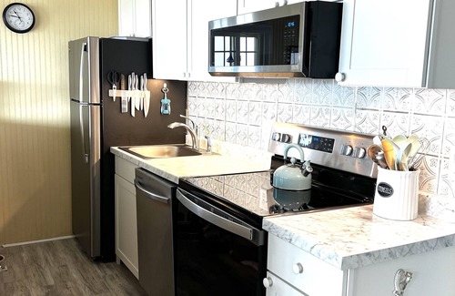 Holden Beach House | "Hakuna Matata" - Oceanfront Home, 2 Bedrooms/2 Bathrooms