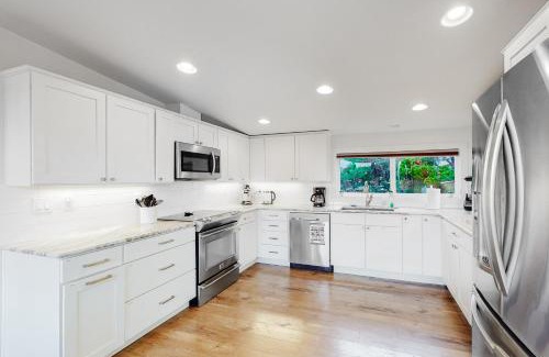 Rockaway Beach House | Hakuna Matata