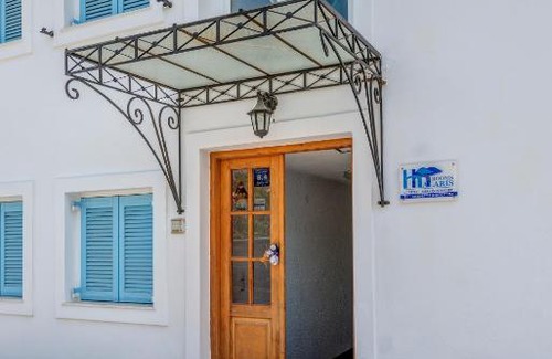 Ermoupoli Hotel | Halaris Rooms