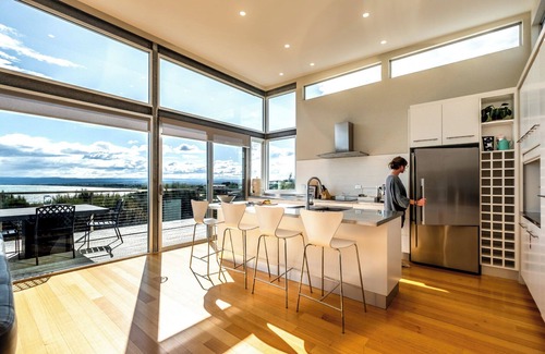 Coles Bay House | Halcyon - Freycinet Holiday Houses
