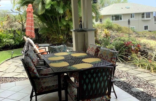 Kailua-Kona House | Hale Alaula - Ocean View: Private Home Near Kona Town w/Spa, AC, Spacious Lanai