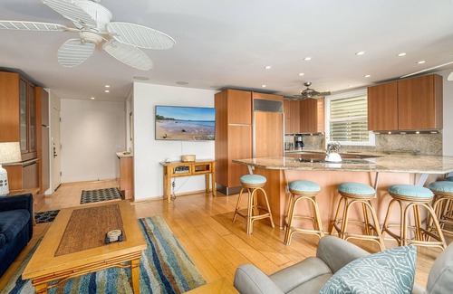 Kihei Condo | Hale Hui Kai 208 - Ocean View Luxury Condo on the best beach on Maui, Split AC!