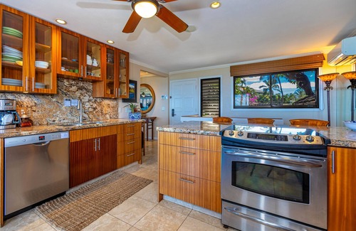 Kihei Condo | Hale Ili Ili #A, Panoramic Oceanfront Unit, Steps from Charley Young, A/C
