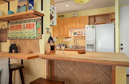 Kailua-Kona Condo | Hale Kona Kai 311 - Ocean and Lagoon Views