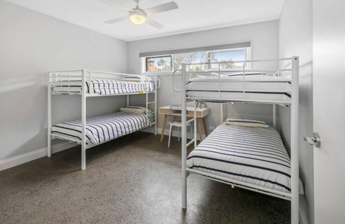 Rye Bed & Breakfast | HALE KUPA Rye Beach House Spa Table Tennis