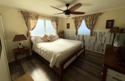 Kekaha House | Hale Mano Kia - Classic 3 BR West Side Bungalow . Steps from the beach!