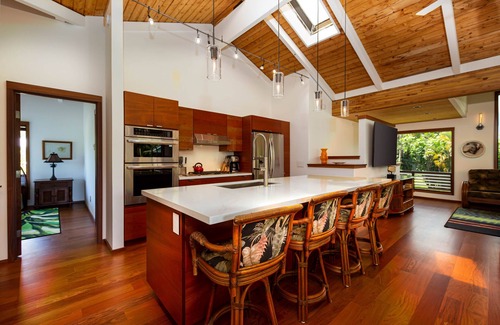 Hanalei Palms House | Hale Ola Kai - a 3br/3ba home a block from the beach in Hanalei