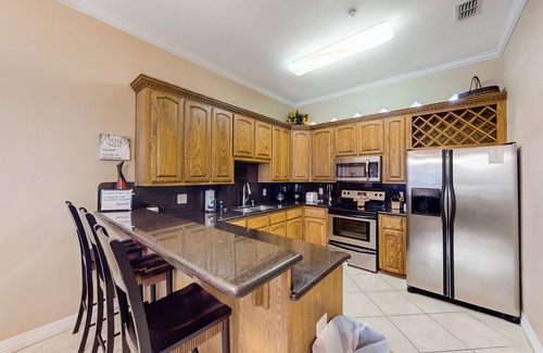 South Padre Island Condo | Half a Block to the Beach Condo w/AC, WiFi, Private Laundry & Shared Pool