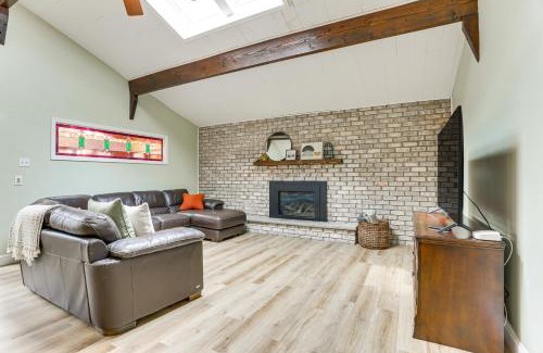 Lakeville House | half Mi to Boat Ramp Lake Wallenpaupack Retreat!