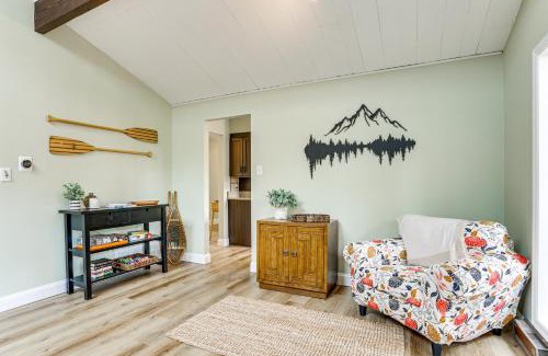 Lakeville House | half Mi to Boat Ramp Lake Wallenpaupack Retreat!