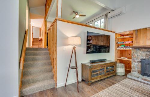Campton Apartment | half Mi to Campton Mtn Resort-Style Condo
