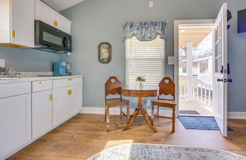 Jefferson Cottage | Half-Mi to Dtwn: New Cottage in Jefferson!