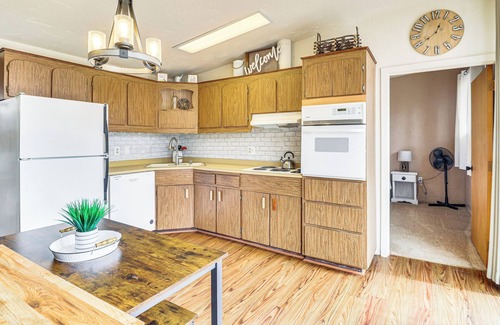 Jemez Springs Cottage | Half-mi to Jemez Hot Springs: Cozy Cabin Getaway!