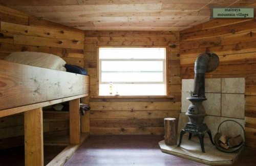 Gasquet House | Half Moon Cabin at Sustainable Ecovillage