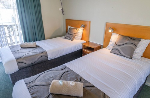 Eden Hotel | Halfway Motel, Eden