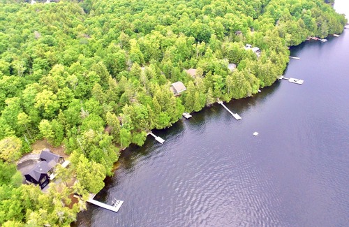 Dysart et al Cottage | Haliburton Modern Lake House retreat on Kennisis. 4 bedroom 2.5 Bath - Sleeps 12