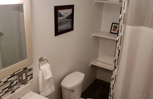 Seward Apartment | Halibut House Unit 2