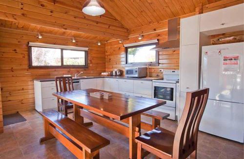 Lake Tekapo House | Hall's Cabin - Lake Tekapo