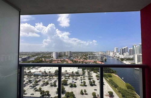 Hallandale Beach Apartment | Hallandale Beach Beautiful Apt w/Incredible views