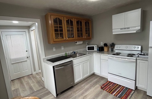 Georgetown House | Hallelujah Acres Side 1