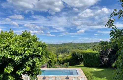Halle Bed & Breakfast | Hallerbos B&B in Bluebell Forest