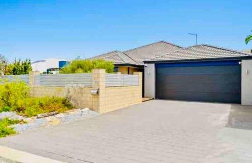 Halls Head House | Halls Head Beach Haven - Dogs welcome
