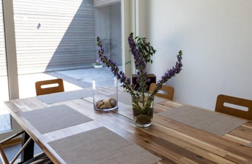 Storlinge Apartment | Halltorp Townhouse