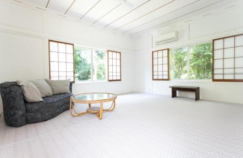Oshima House | Halo