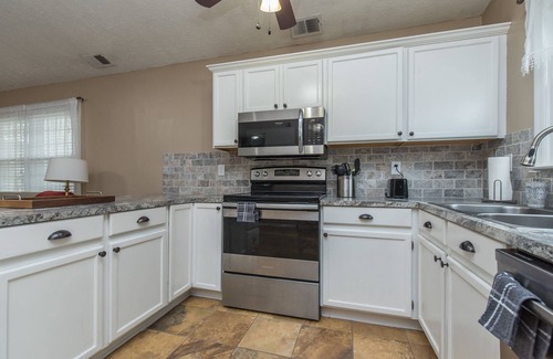 Lexington House | Hamburg Haven/Garage/🔥 Pit/7mi to Rupp/WiFi