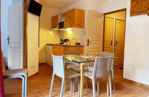 Orelle Apartment | Hameau 1 002 - SPA & PISCINE appartement 6 pers