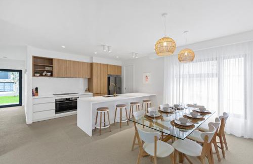 Safety Beach House | Hamilton By The Bay 6 Newly Built
