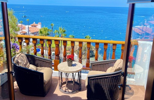 Avalon Villa | Hamilton Cove ocean front luxury Villa Spectacular Views w/electric cart