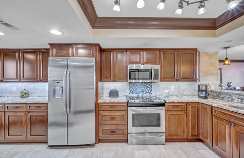 Indian Rocks Beach Condo | Hamilton House 306 is a Gold 3-bedroom 2 bath Gulf Front Condo